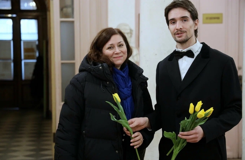 С Международным женским днём!