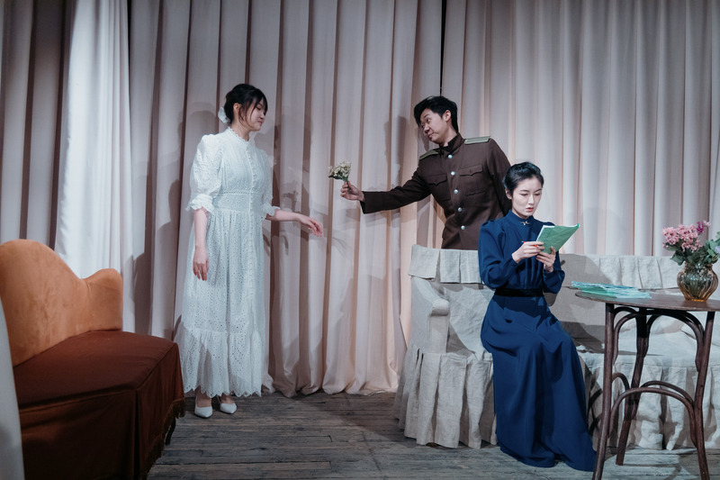 Премьера - «Три сестры» (курс Н.А. Колотовой)