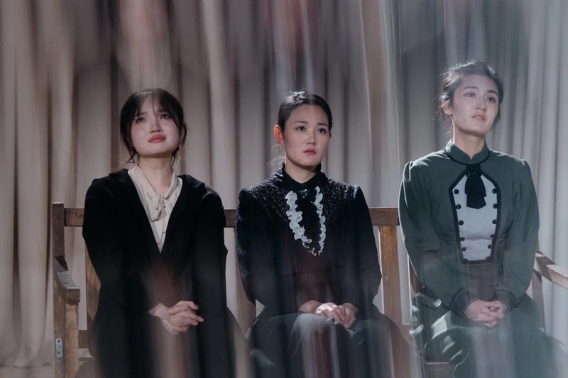 Премьера - «Три сестры» (курс Н.А. Колотовой)