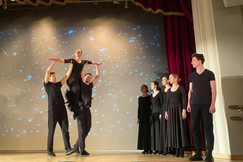 Спектакль «Онегин. Версия» на сцене Дома ветеранов сцены