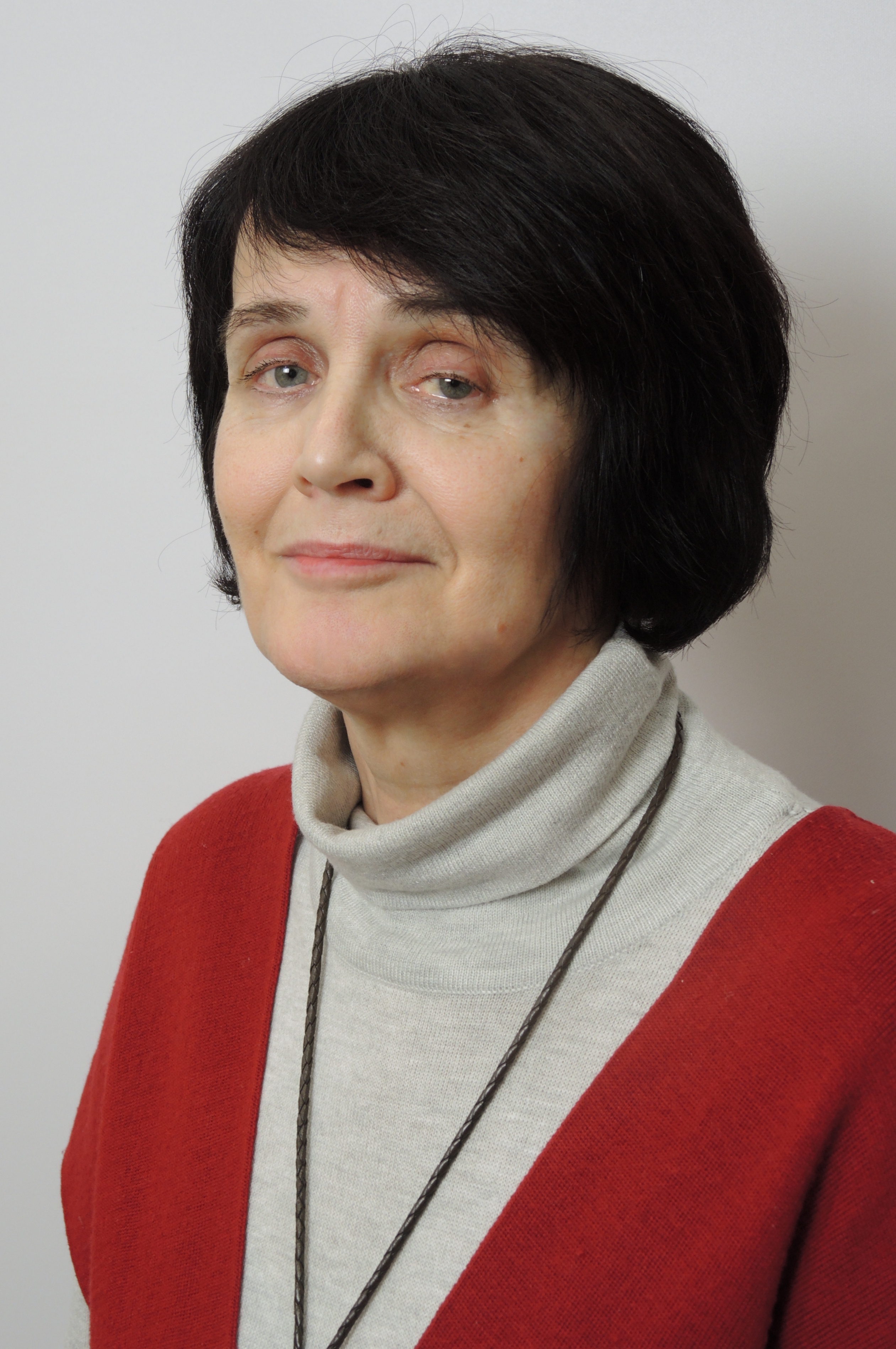 Матросова елена владиславовна чистополь гимназия 3 фото Матросова Елена Николаевна - Российский государственный институт сценических иск